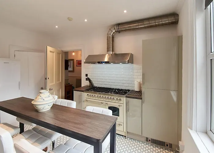 No 4 House 8 Adult And 2 Children * ウィットビー